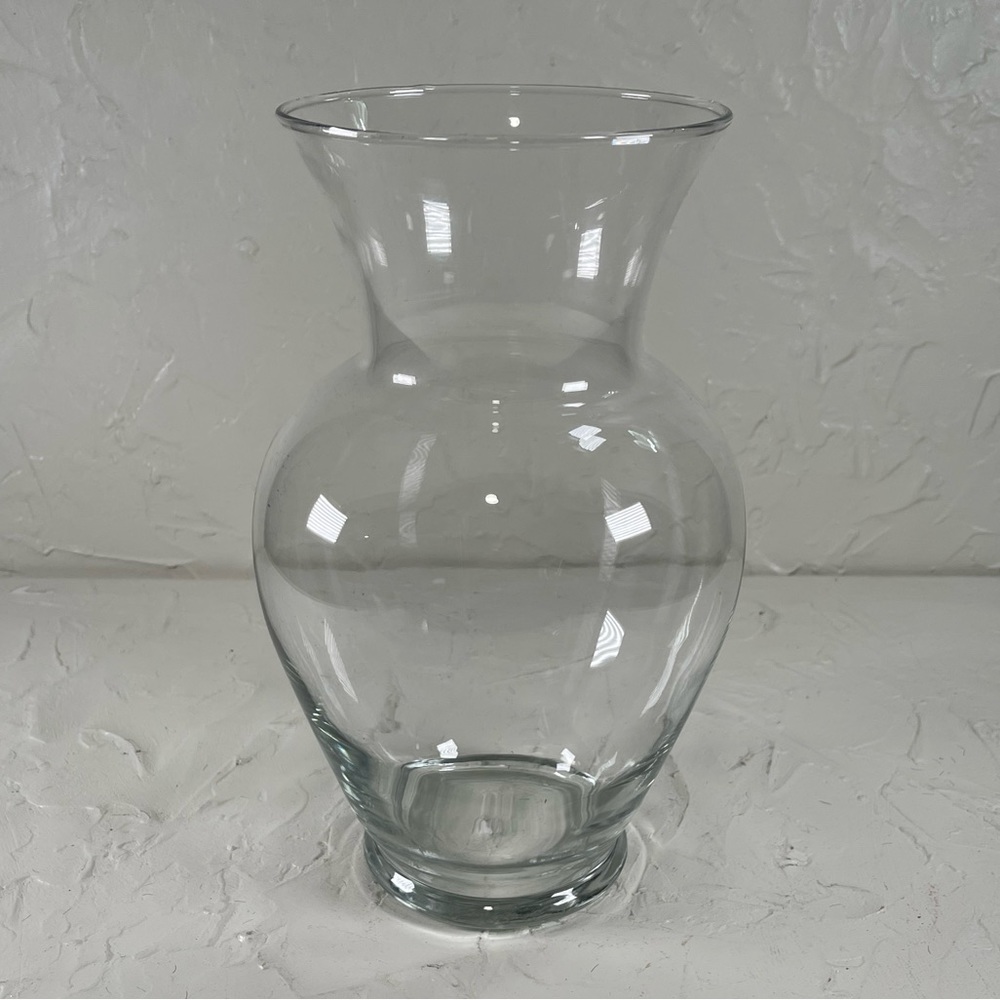 *Clear Glass Vase Carafe